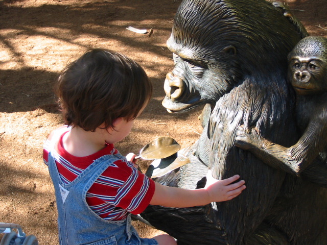 Ryan & gorilla statue 1